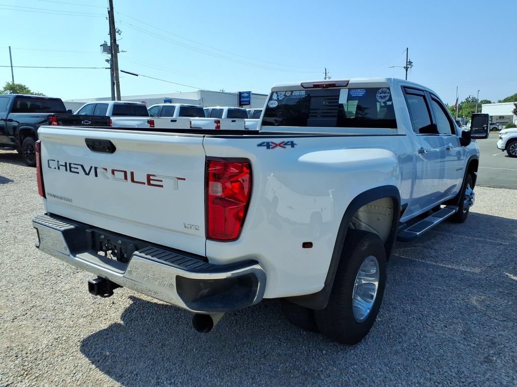Used 2024 Chevrolet Silverado 3500 LTZ w/ LTZ Plus Package AWD/4WD image 8