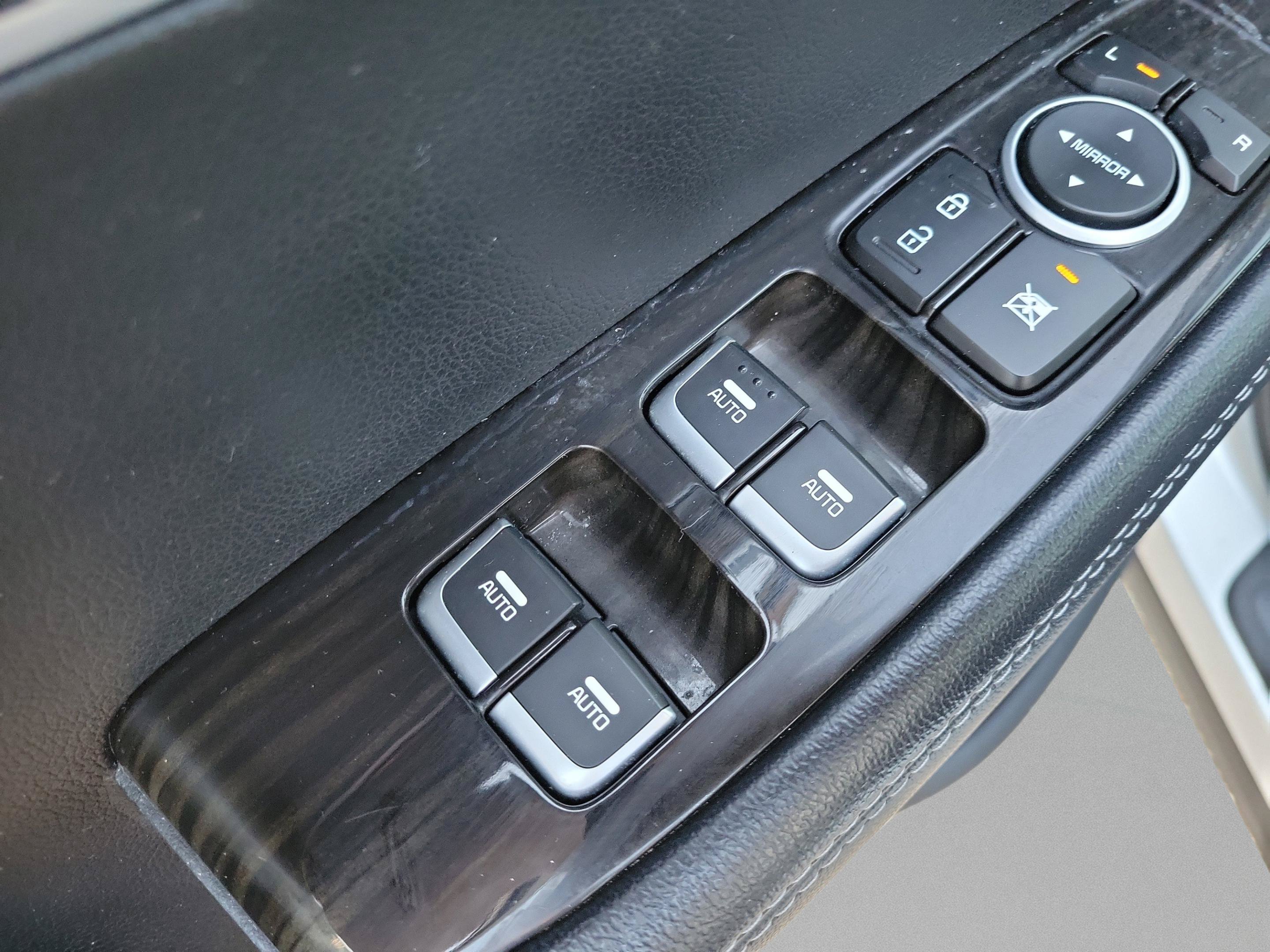 Used 2019 Kia Sorento FWD w/ LX Convenience Package image 15