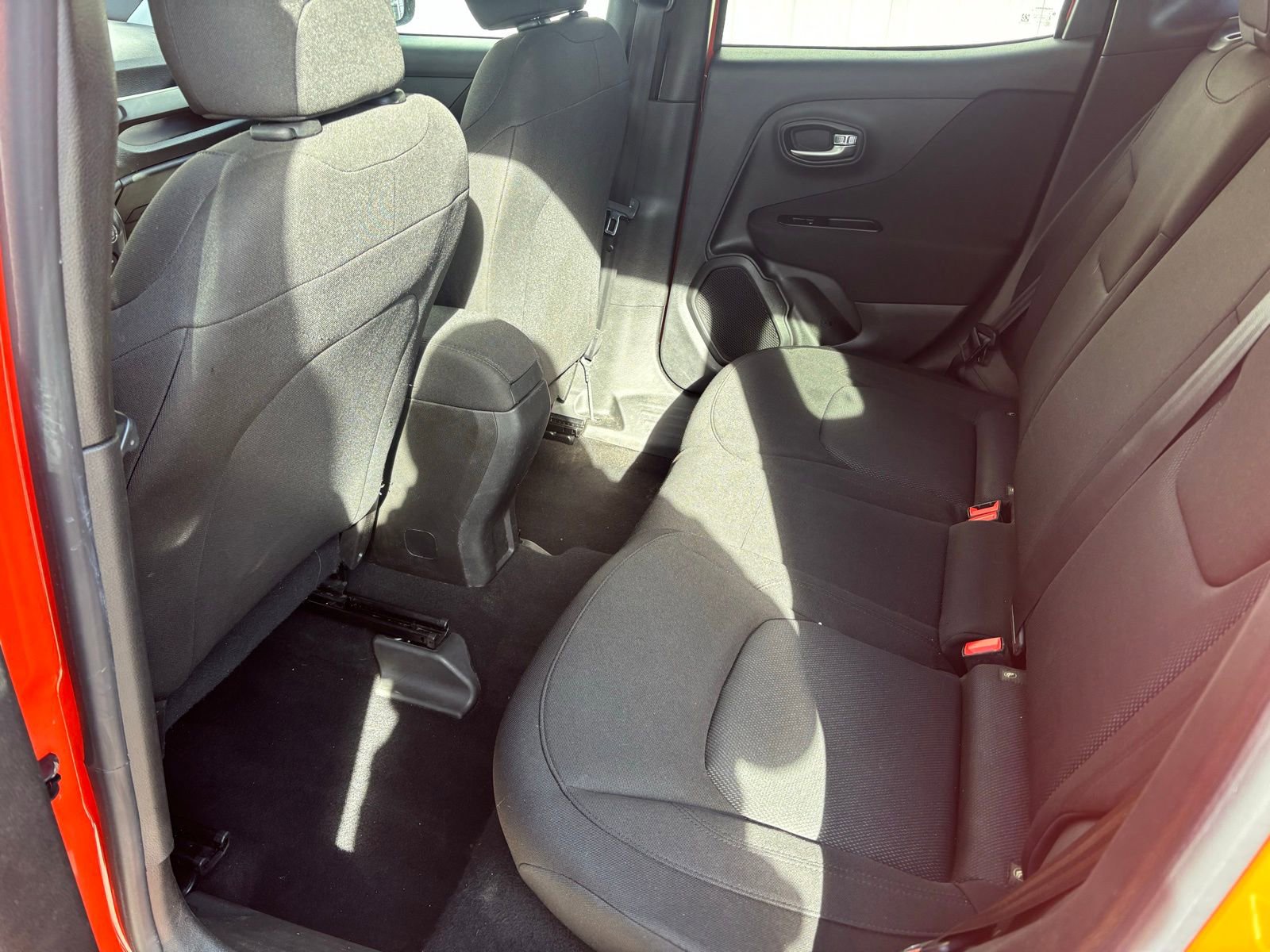 Used 2021 Jeep Renegade Sport w/ Sport Appearance Group FWD image 28