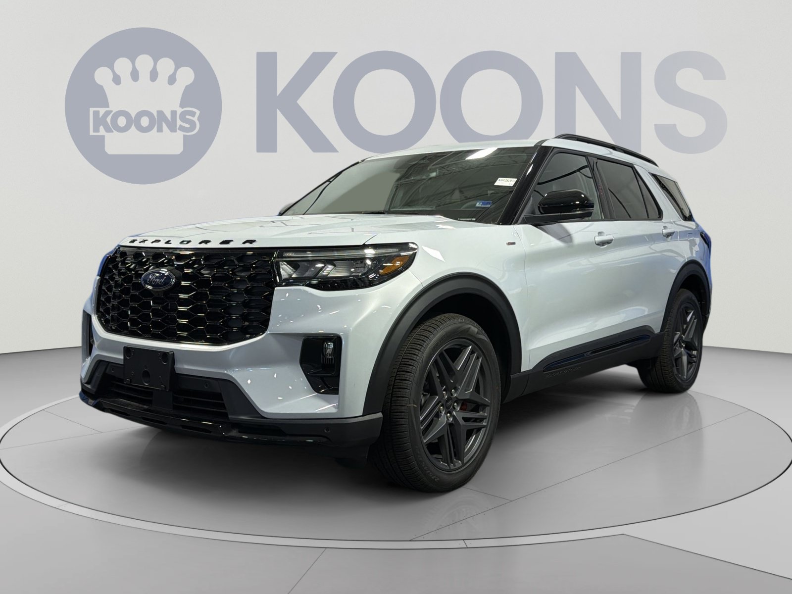 New 2026 Ford Explorer ST-Line w/ ST-Line Street Pack AWD/4WD image 1