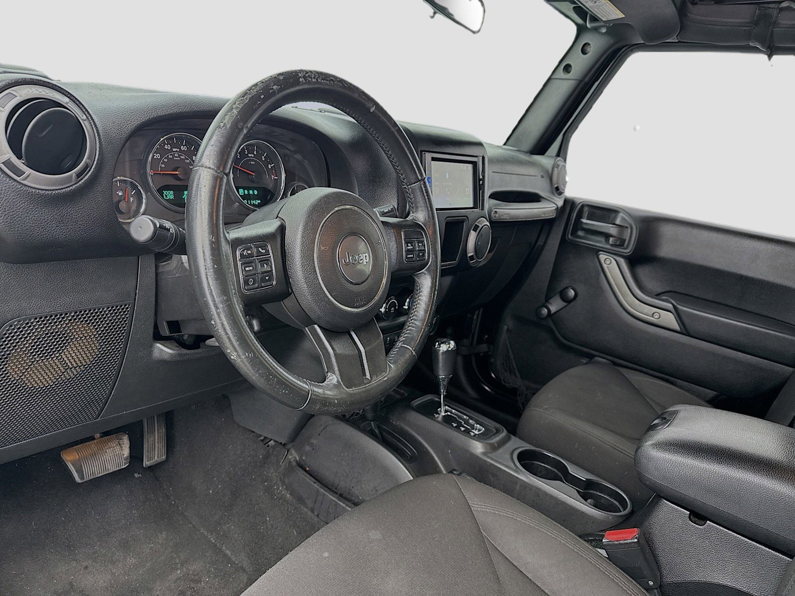Used 2015 Jeep Wrangler Unlimited Sport w/ Connectivity Group AWD/4WD image 7