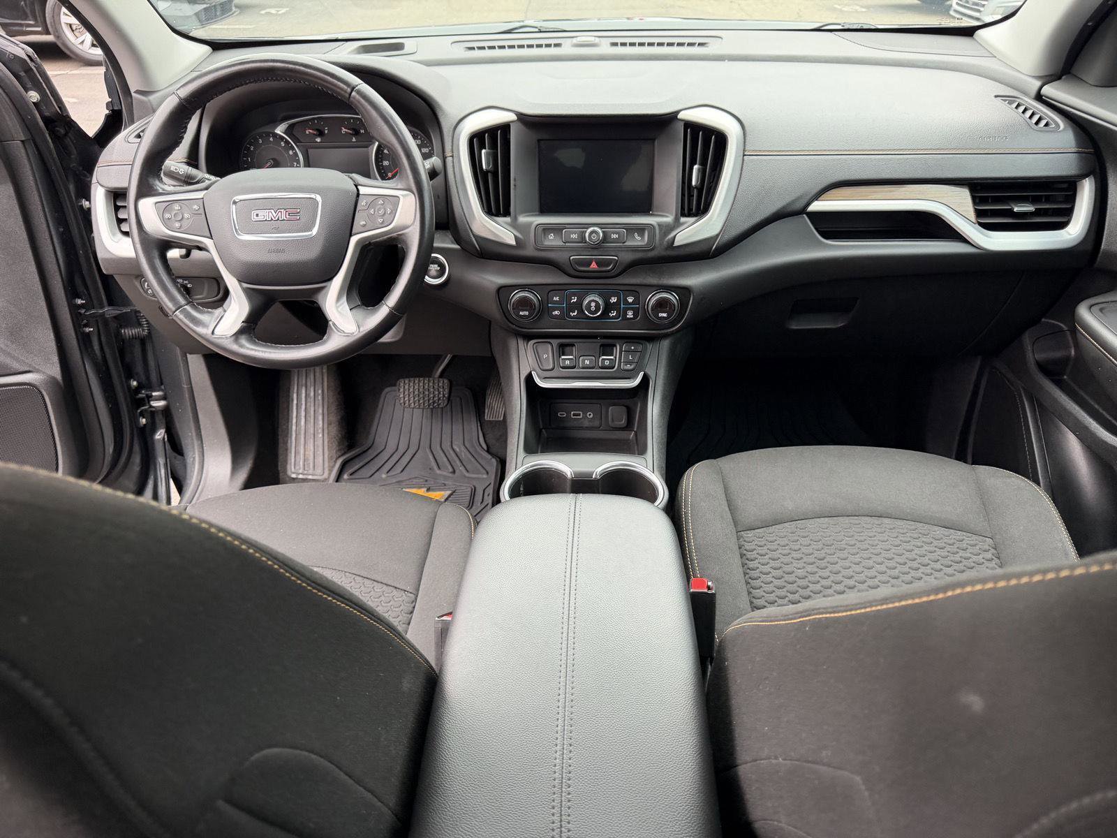 Used 2020 GMC Terrain SLE w/ Driver Convenience Package AWD/4WD image 16