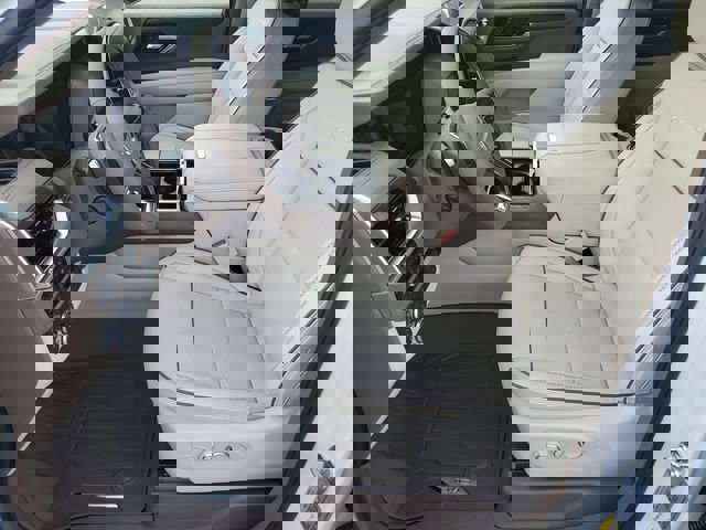 New 2026 GMC Yukon XL Denali w/ Denali Reserve Package image 5