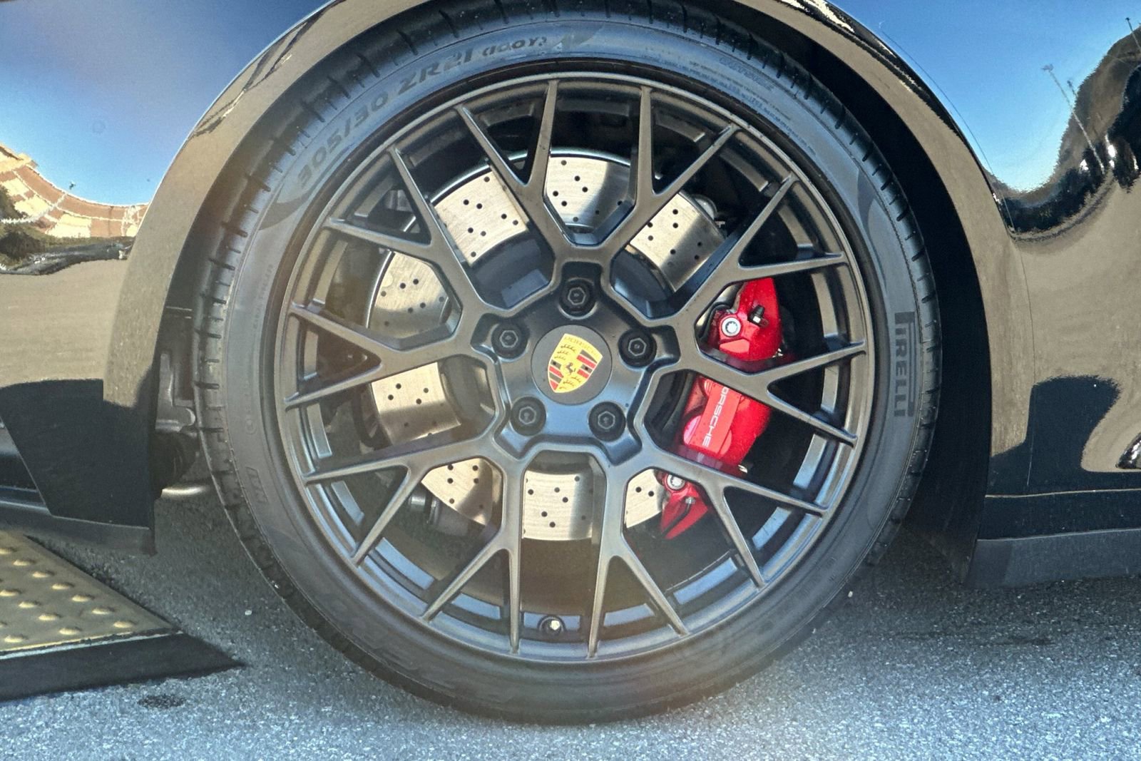 Used 2023 Porsche 911 Carrera 4 GTS image 43