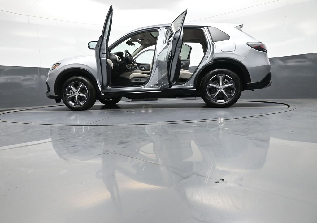 Certified 2024 Honda HR-V EX-L image 48