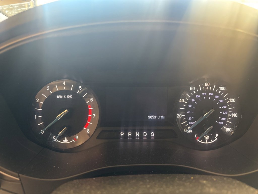 Used 2017 Ford Fusion SE image 5