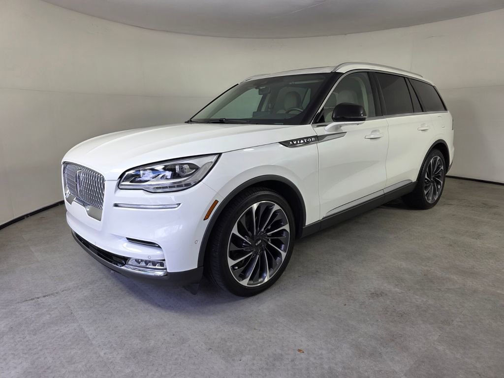 Used 2024 Lincoln Aviator Reserve w/ Equipment Group 201A image 8