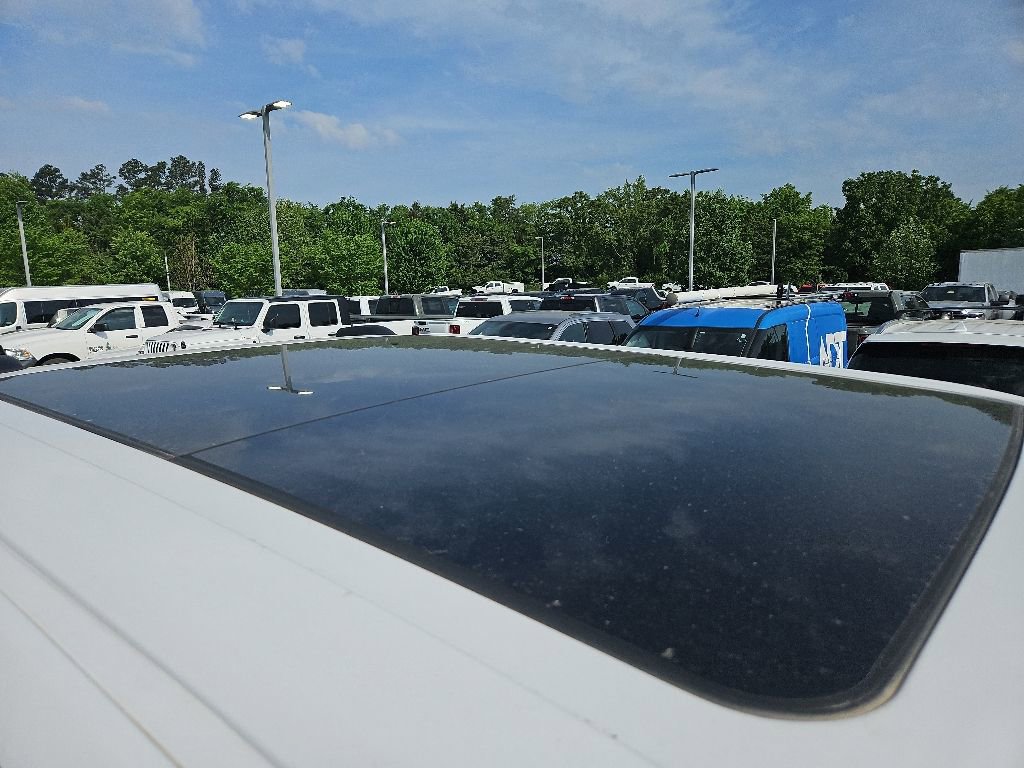 Used 2022 Ford F150 Lariat w/ Equipment Group 502A High AWD/4WD image 10