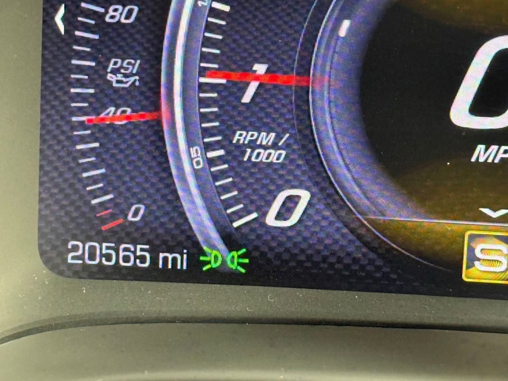 Used 2016 Chevrolet Corvette Z06 w/ 3LZ Preferred Equipment Group image 19