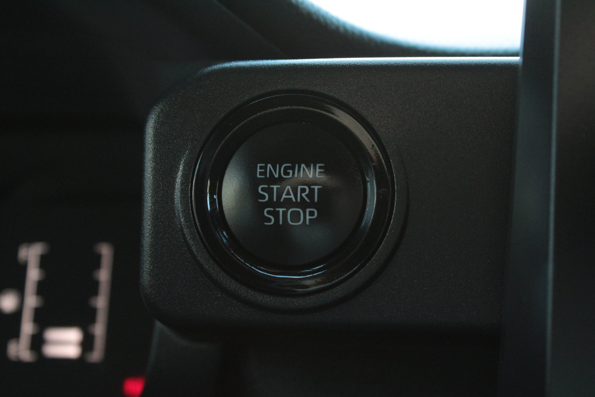 Used 2024 Toyota Tacoma SR AWD/4WD image 36