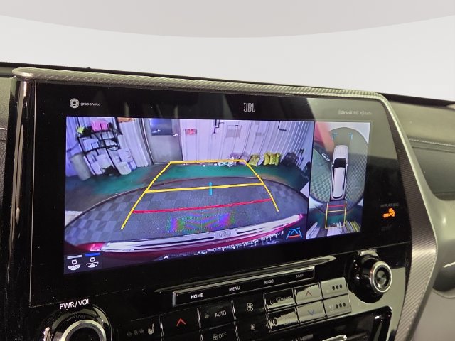 Used 2021 Toyota Highlander Platinum AWD/4WD image 19