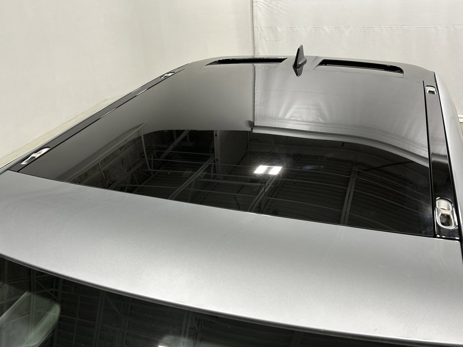 Used 2022 Rivian R1T Adventure image 13