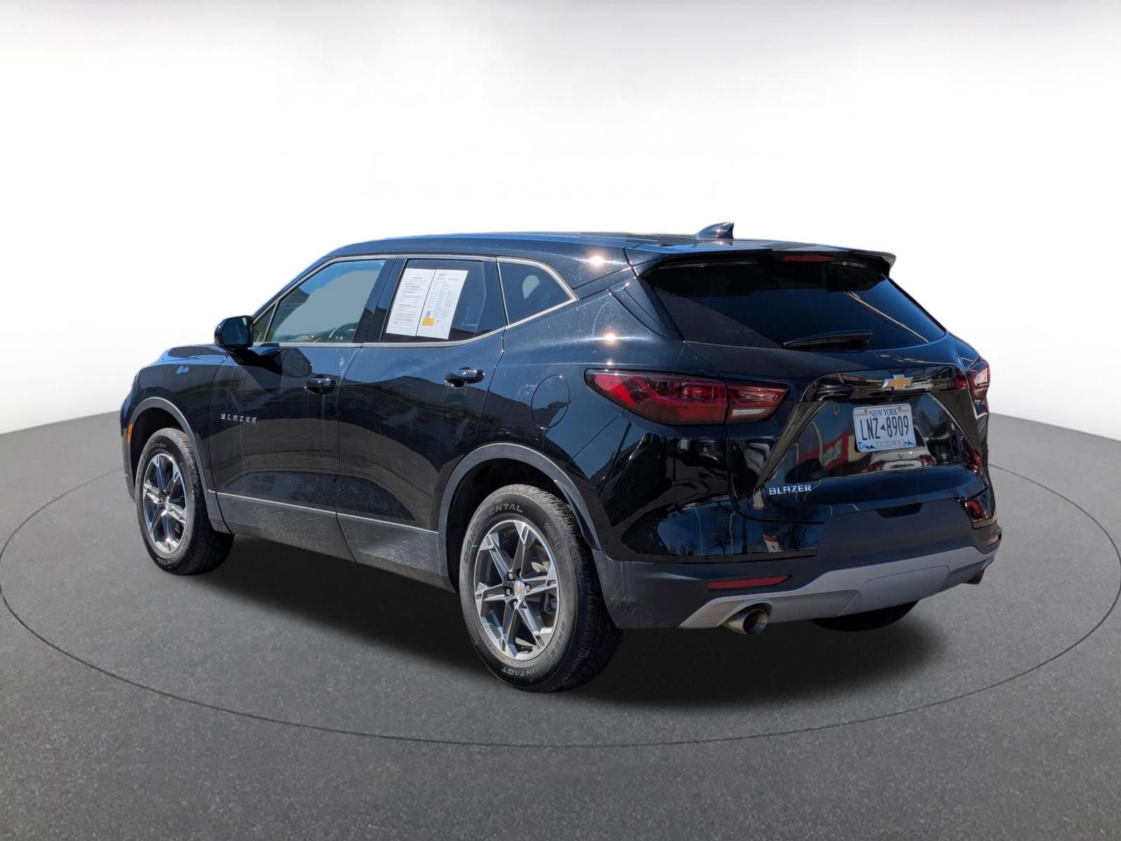 Used 2025 Chevrolet Blazer LT FWD image 7