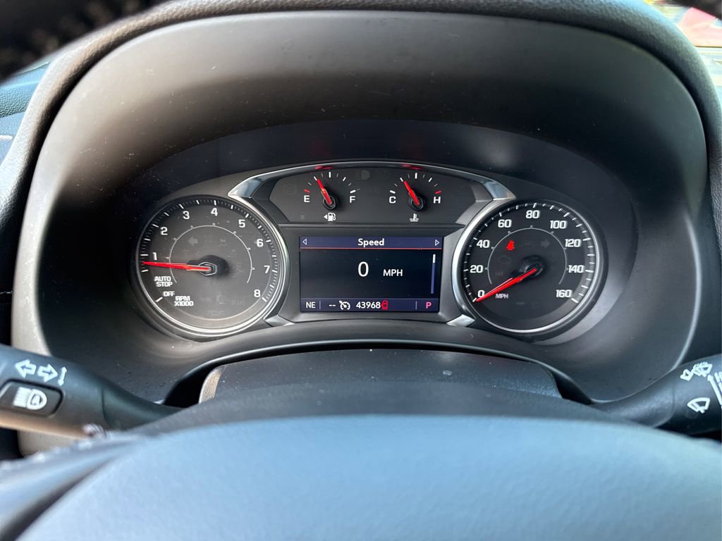 Used 2022 GMC Terrain SLT image 23