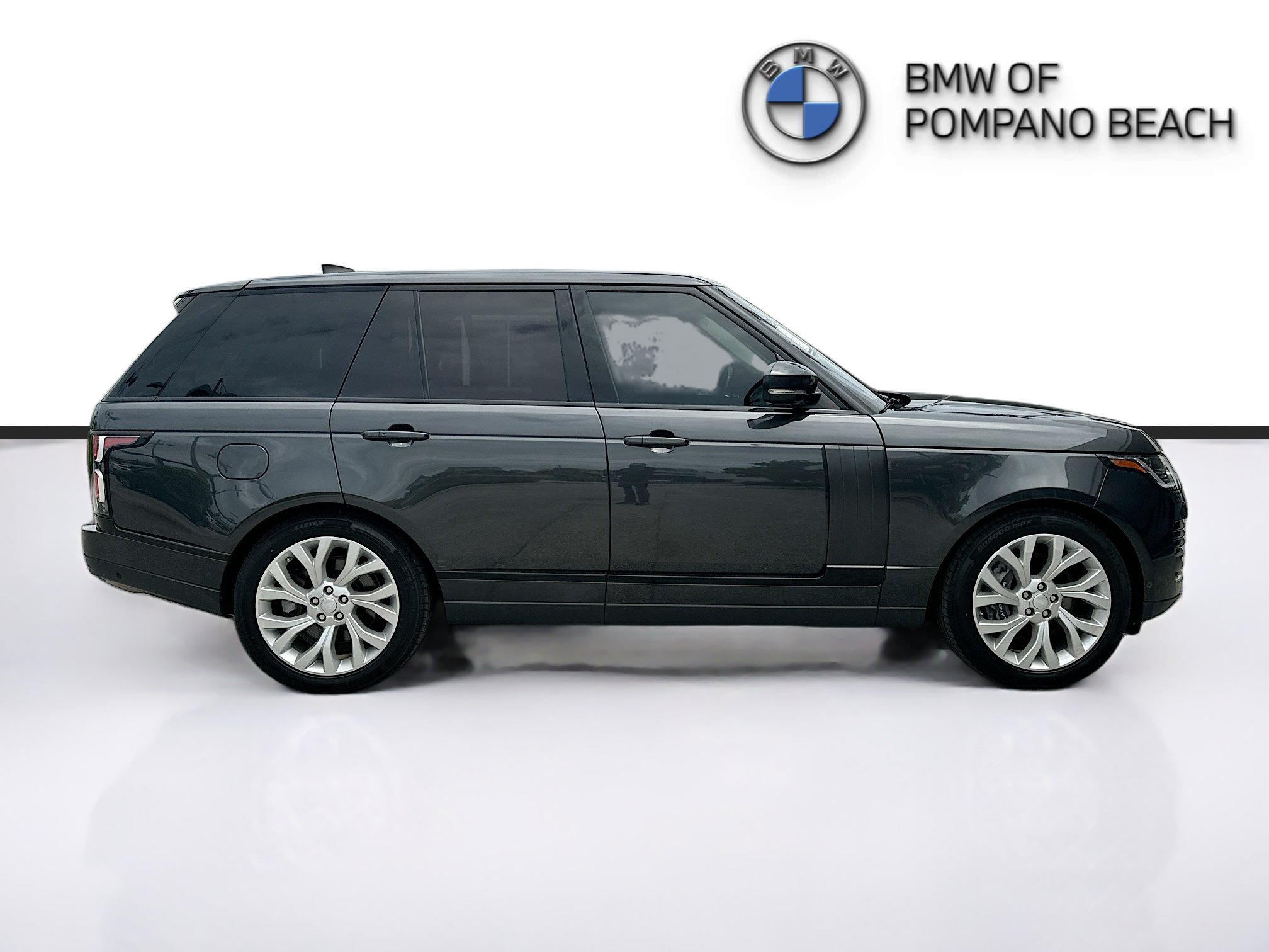 Used 2019 Land Rover Range Rover Supercharged AWD/4WD image 8