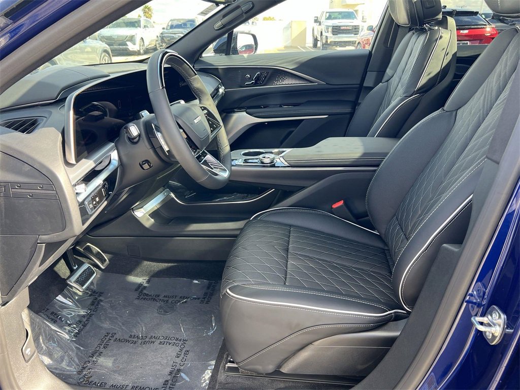 New 2026 Cadillac Lyriq V image 25