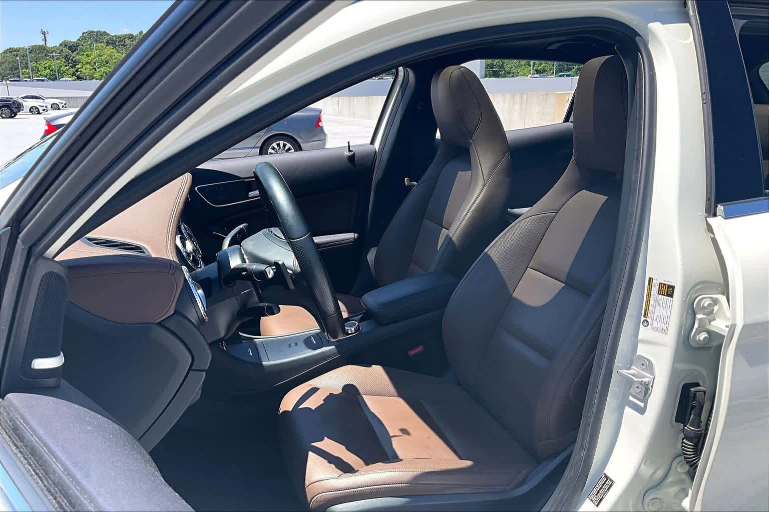 Used 2015 Mercedes-Benz GLA 250 4MATIC image 8