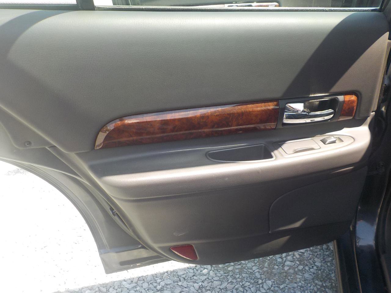 Used 2000 Lincoln LS RWD image 17