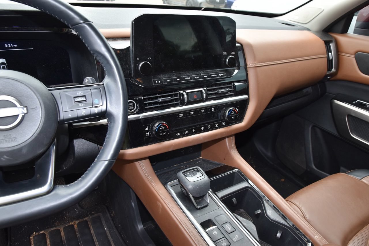 Used 2023 Nissan Pathfinder Platinum AWD/4WD image 9