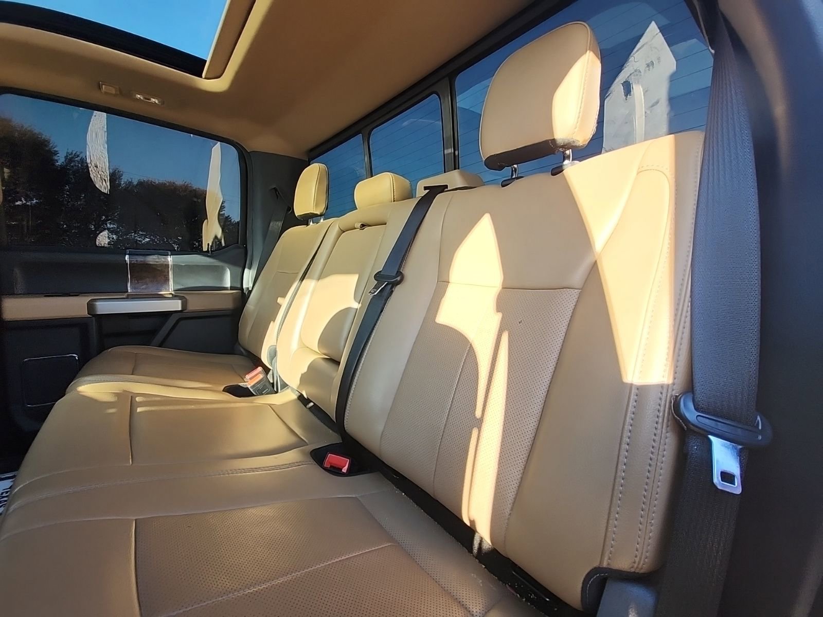 Used 2022 Ford F350 Lariat w/ Lariat Ultimate Package image 10