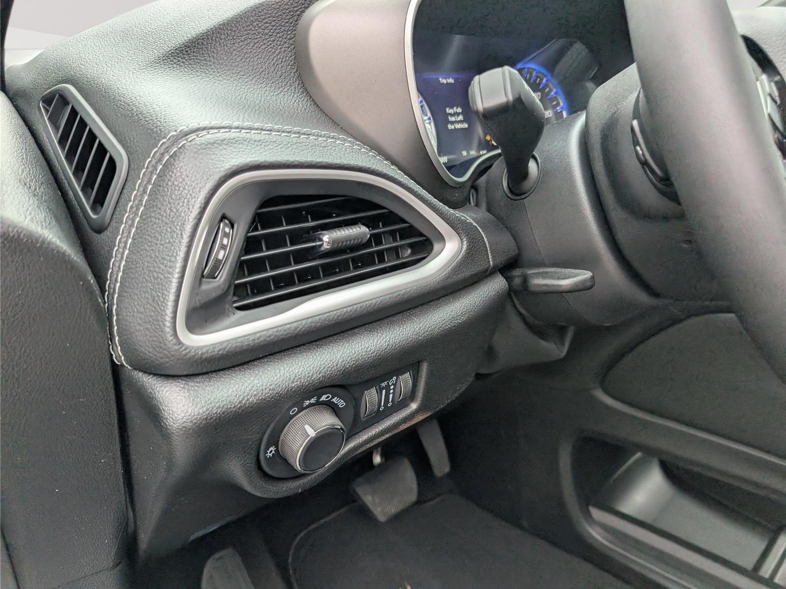 New 2027 Chrysler Pacifica Limited FWD image 20