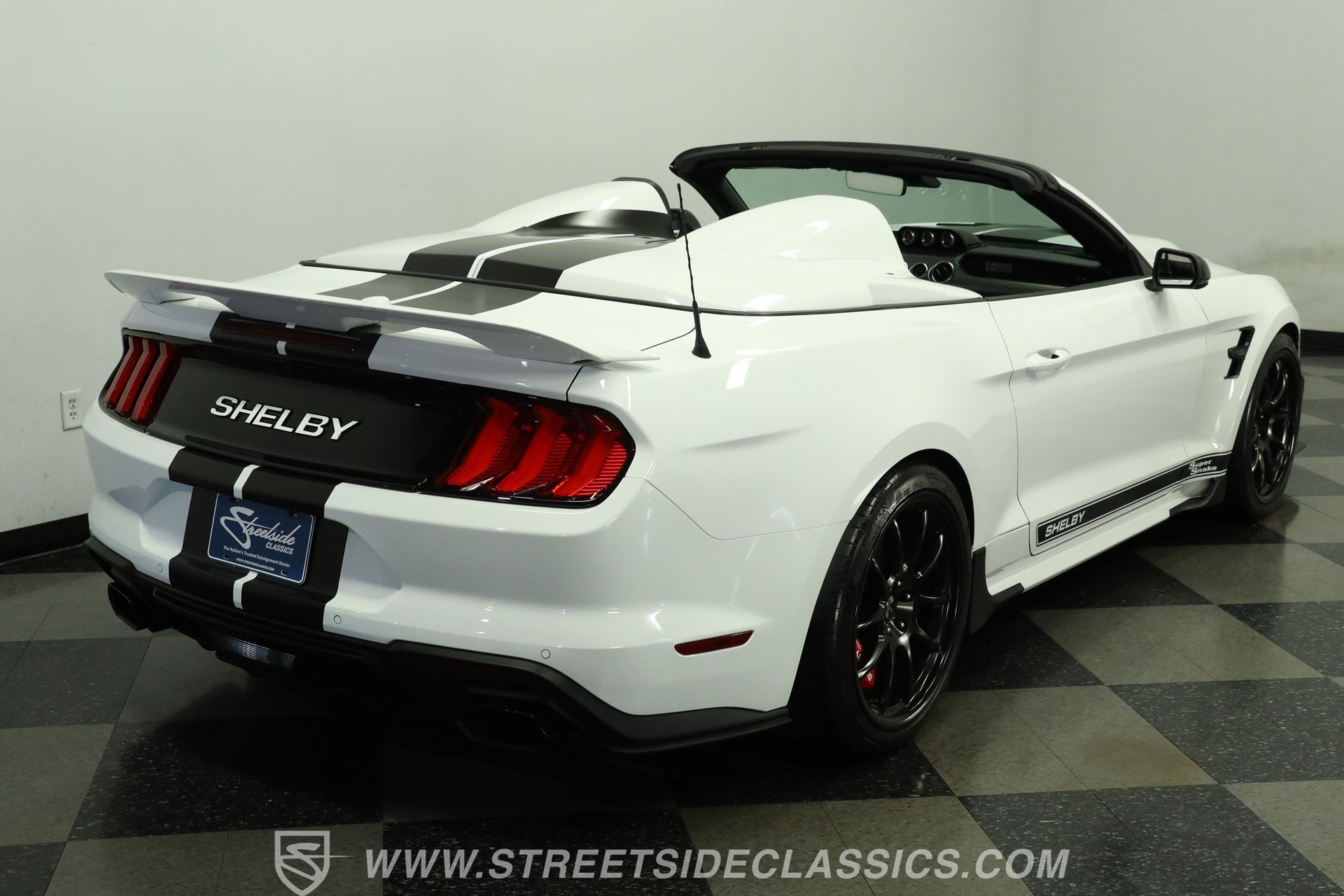 Used 2023 Ford Mustang GT Premium w/ GT Performance Package RWD image 11