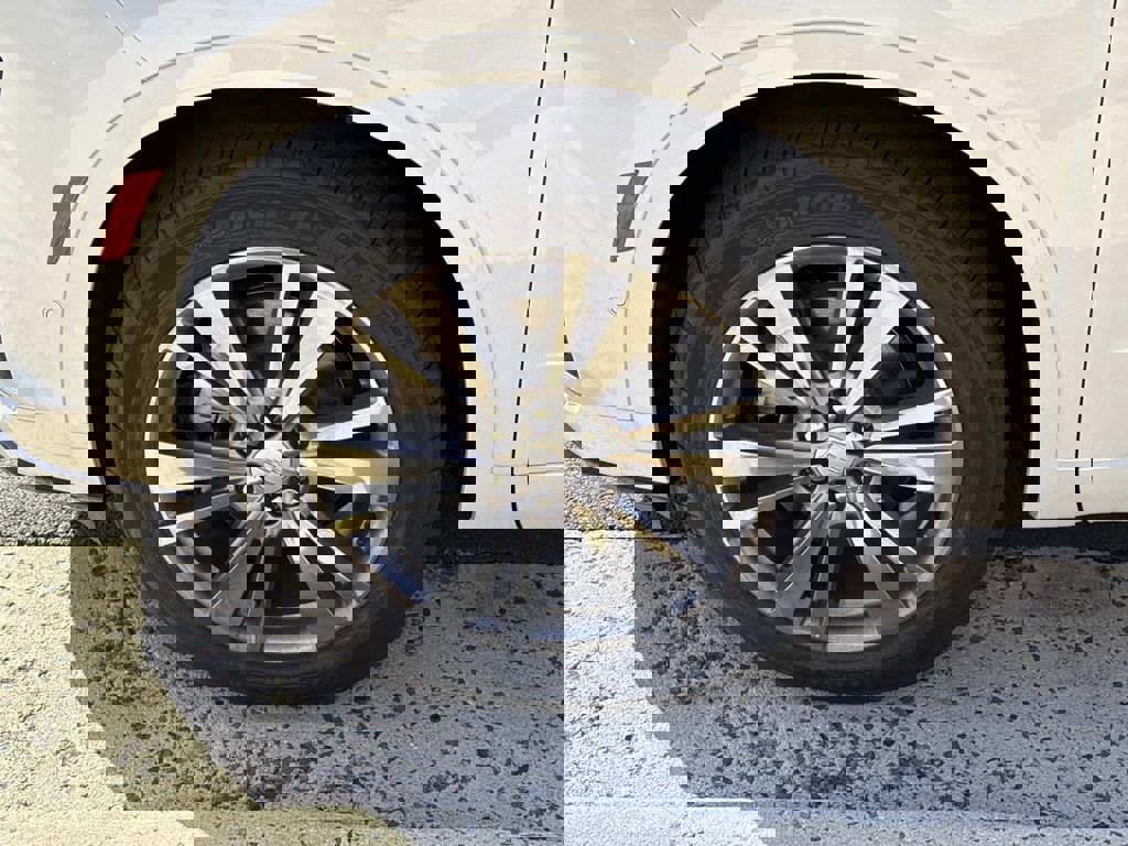 New 2025 Cadillac XT6 Premium Luxury w/ Technology Package image 7