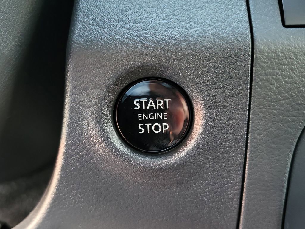 New 2026 Nissan Frontier PRO-4X w/ Pro-4x Convenience Package image 8