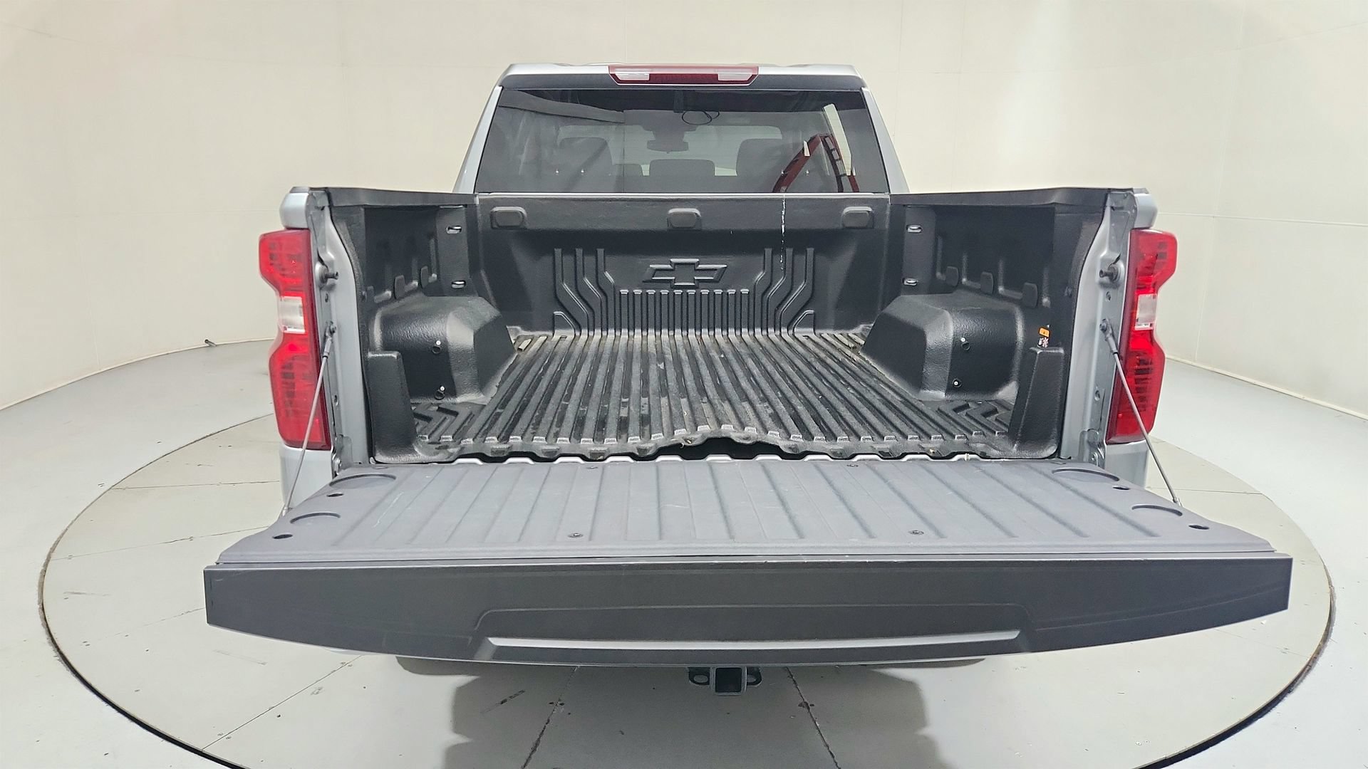 Certified 2024 Chevrolet Silverado 1500 LT AWD/4WD image 25