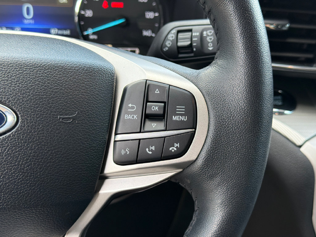 Used 2024 Ford Explorer XLT w/ Equipment Group 202A AWD/4WD image 28