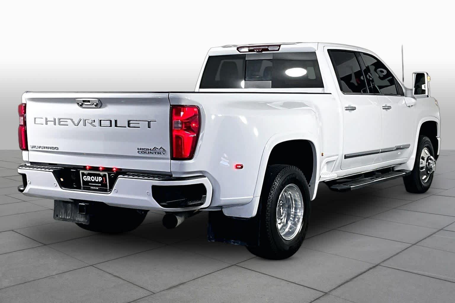 Certified 2026 Chevrolet Silverado 3500 High Country w/ High Country Premium Package AWD/4WD image 12