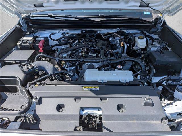 Used 2025 Toyota Tacoma SR5 AWD/4WD image 22