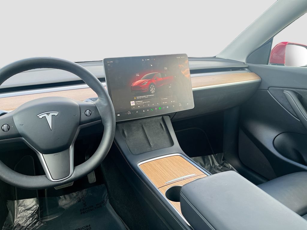 Used 2022 Tesla Model Y Long Range AWD/4WD image 23
