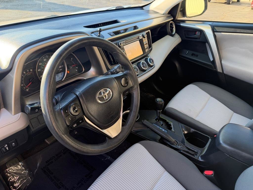 Used 2014 Toyota RAV4 LE FWD image 22