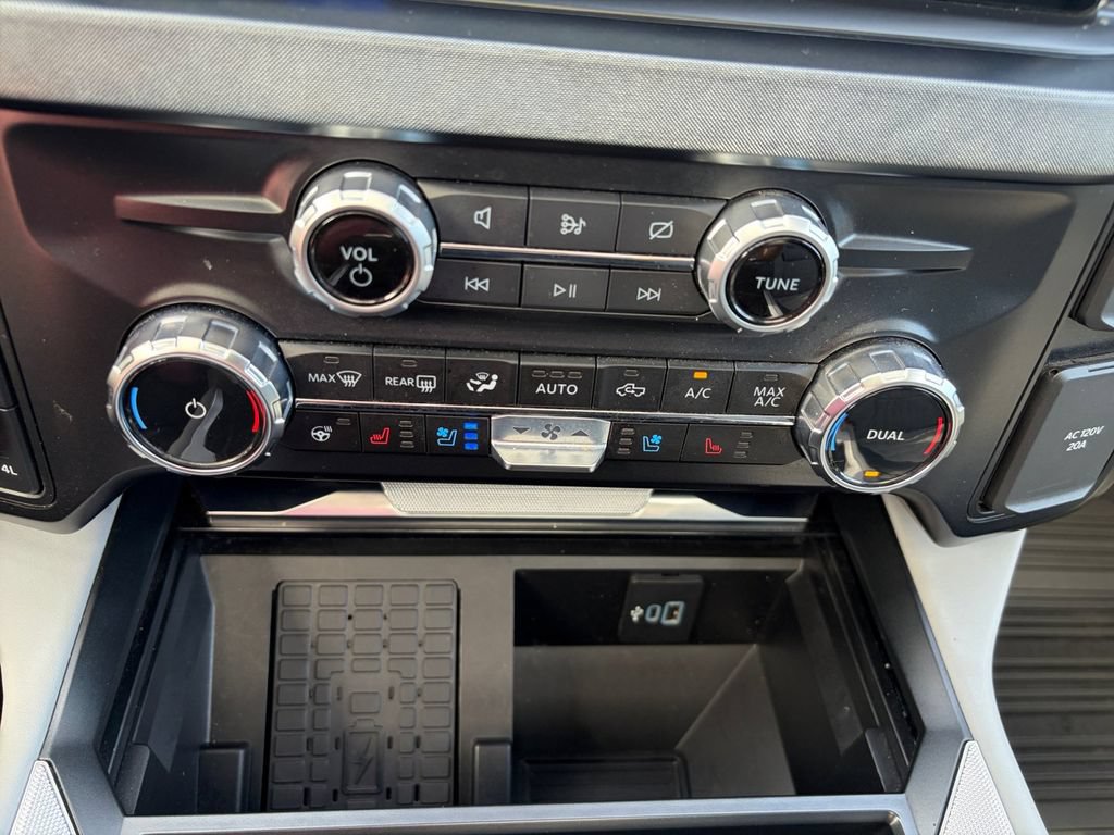 Used 2023 Ford F350 Limited AWD/4WD image 26