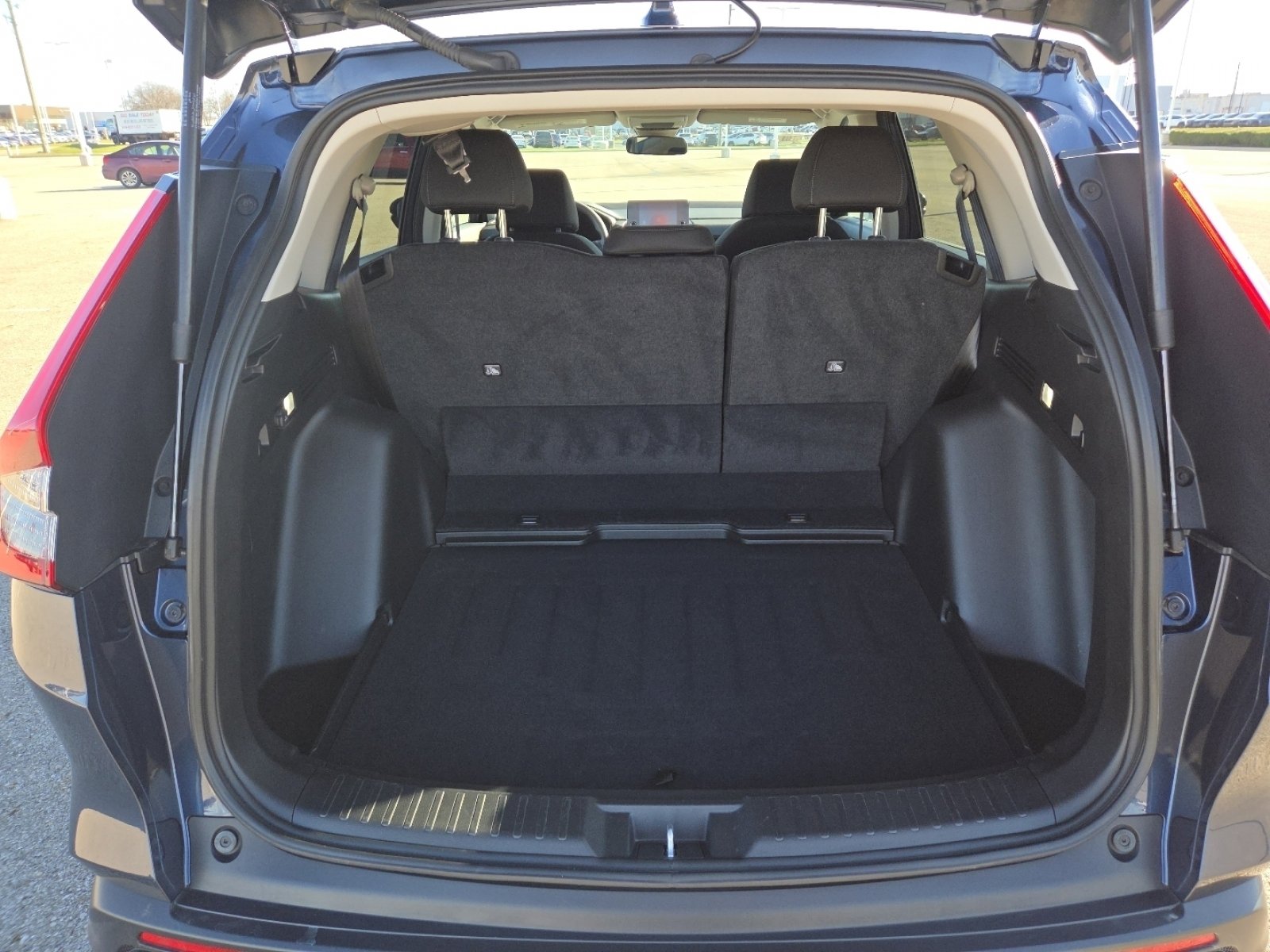 Used 2025 Honda CR-V LX image 19