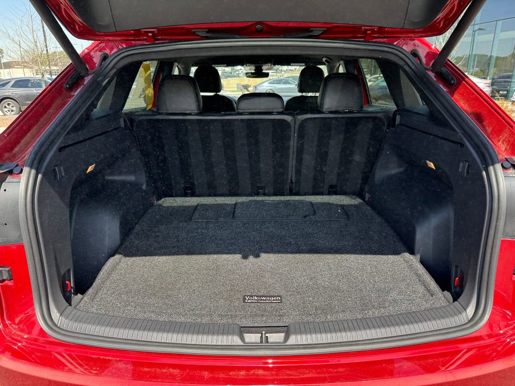 Used 2021 Volkswagen Atlas Cross Sport SEL Premium image 15