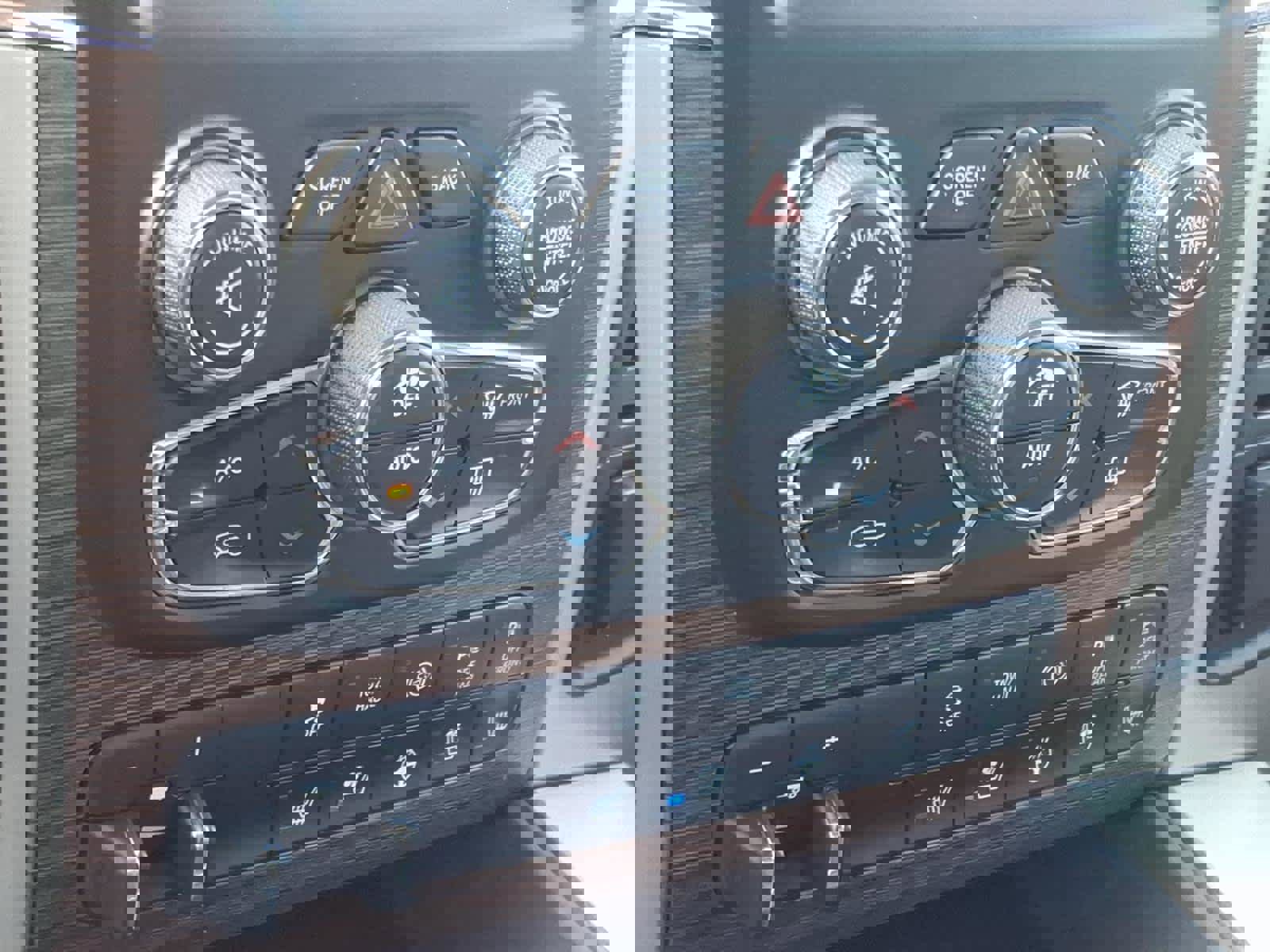 Used 2016 RAM 2500 Laramie w/ Protection Group image 24