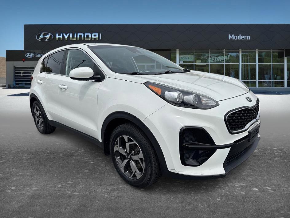 Used 2020 Kia Sportage LX FWD image 2