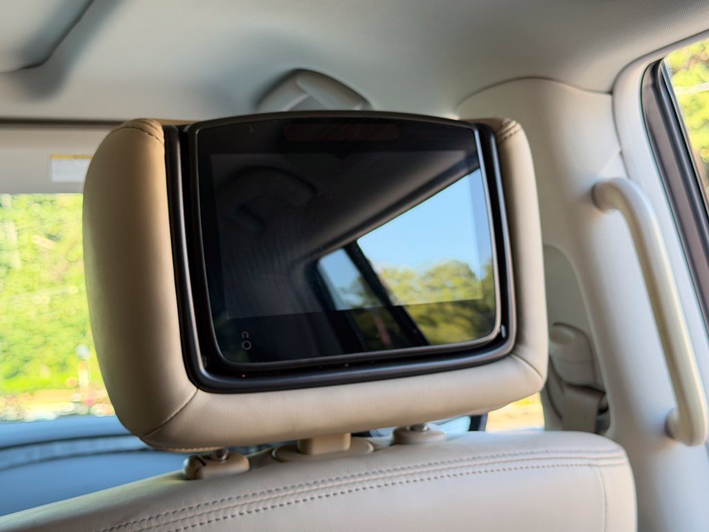 Used 2022 Nissan Armada Platinum w/ Captain's Chairs Package RWD image 52