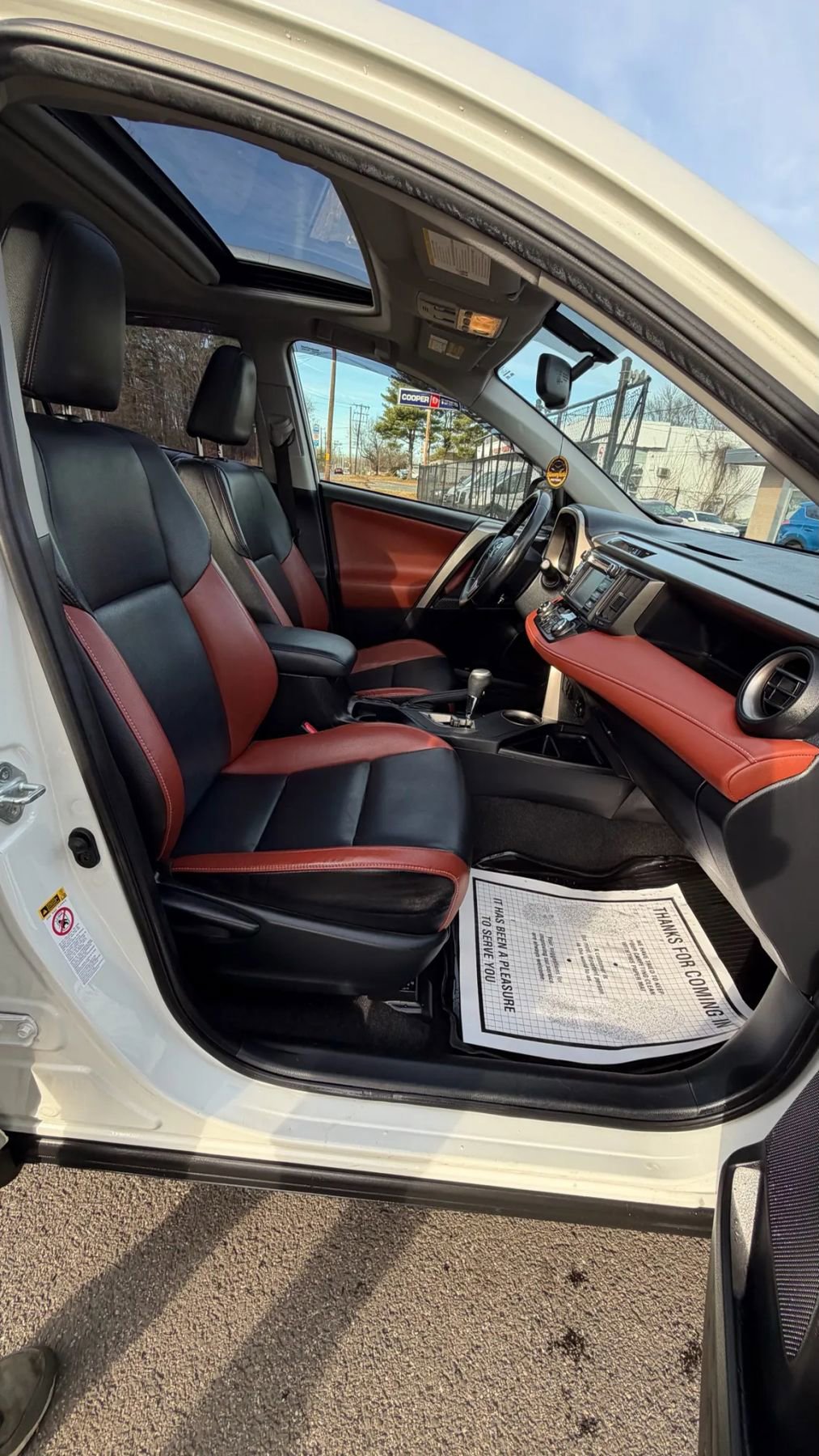 Used 2015 Toyota RAV4 Limited image 14