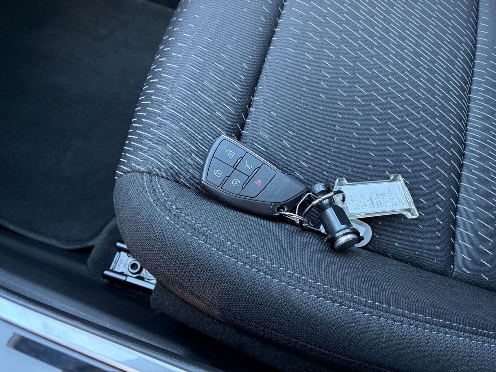 Used 2025 Chevrolet Equinox LT image 22