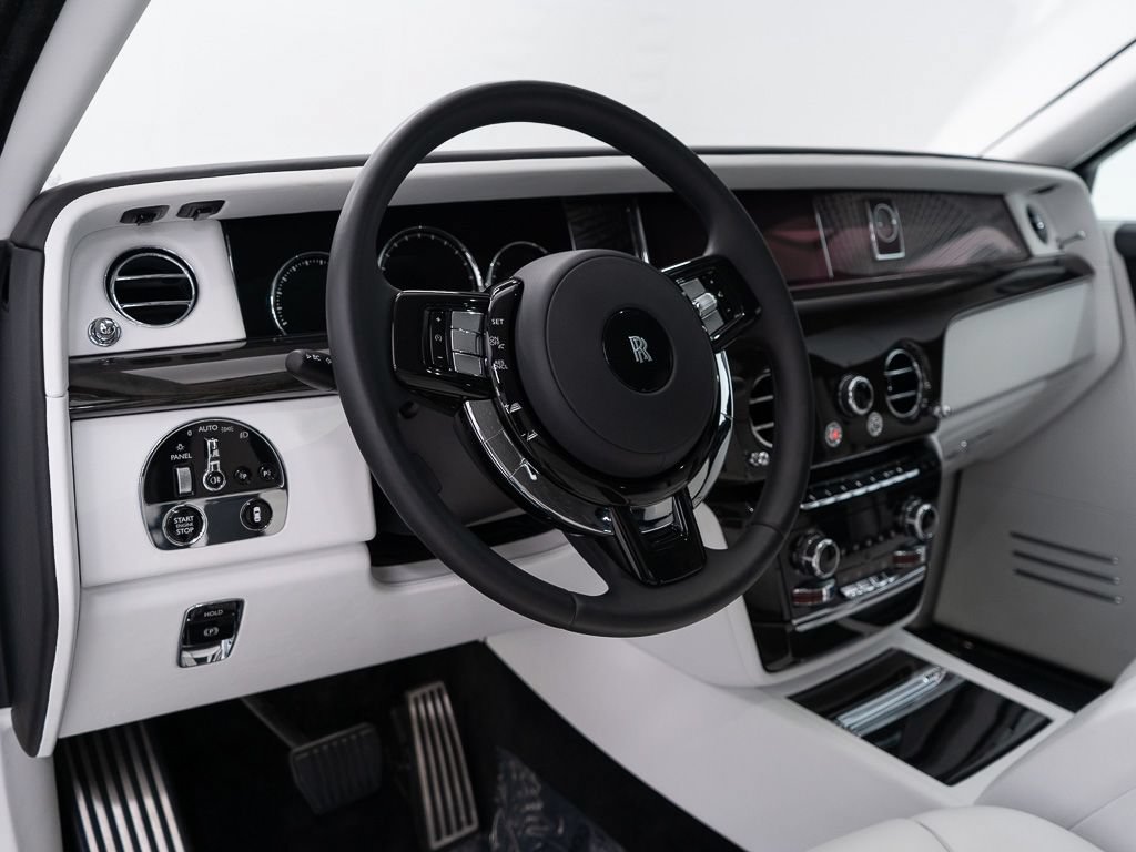 Certified 2023 Rolls-Royce Phantom Sedan RWD image 15