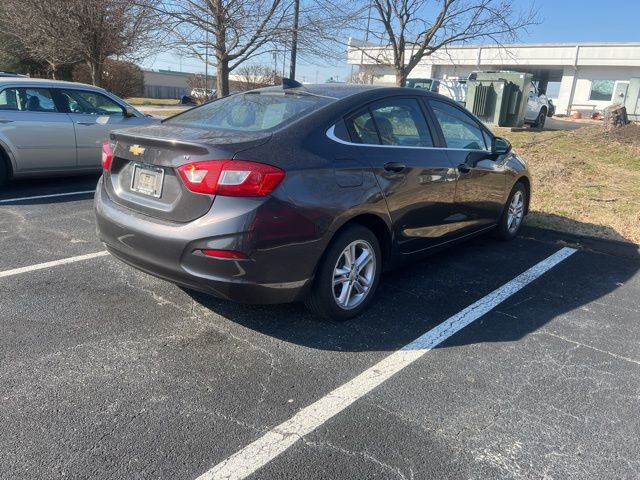 Used 2017 Chevrolet Cruze LT image 5