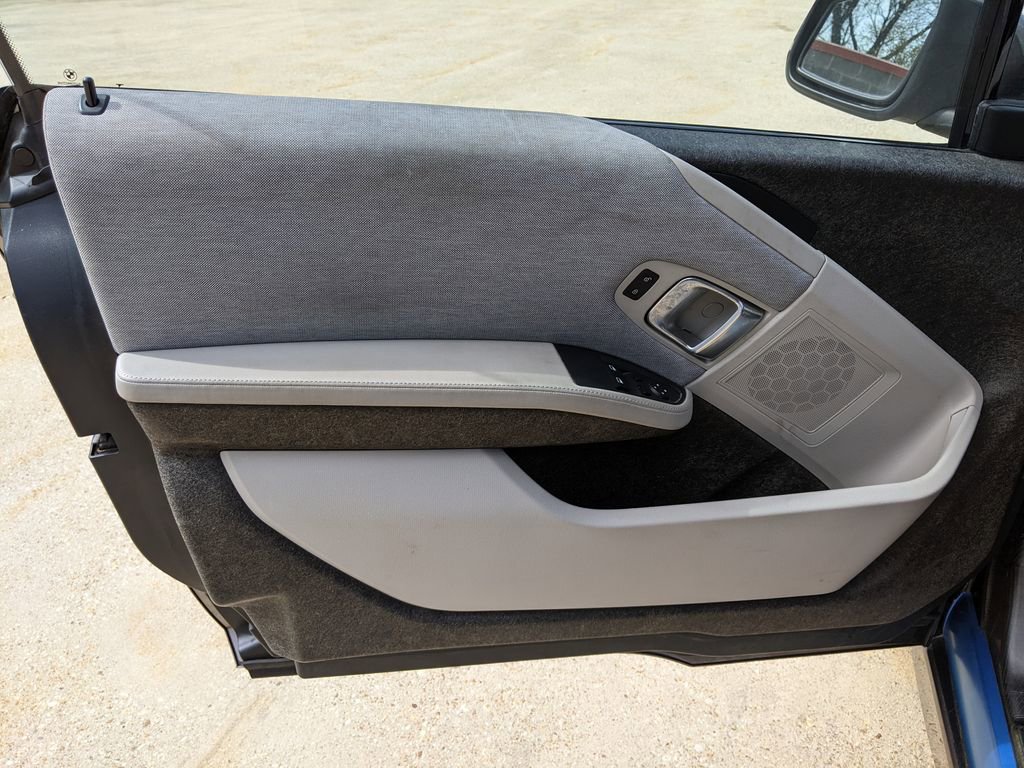 Used 2014 BMW i3 w/ Range Extender image 9
