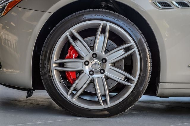 Used 2018 Maserati Quattroporte S GranLusso RWD image 13
