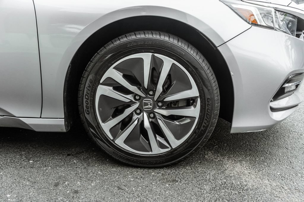 Used 2019 Honda Accord EX image 5