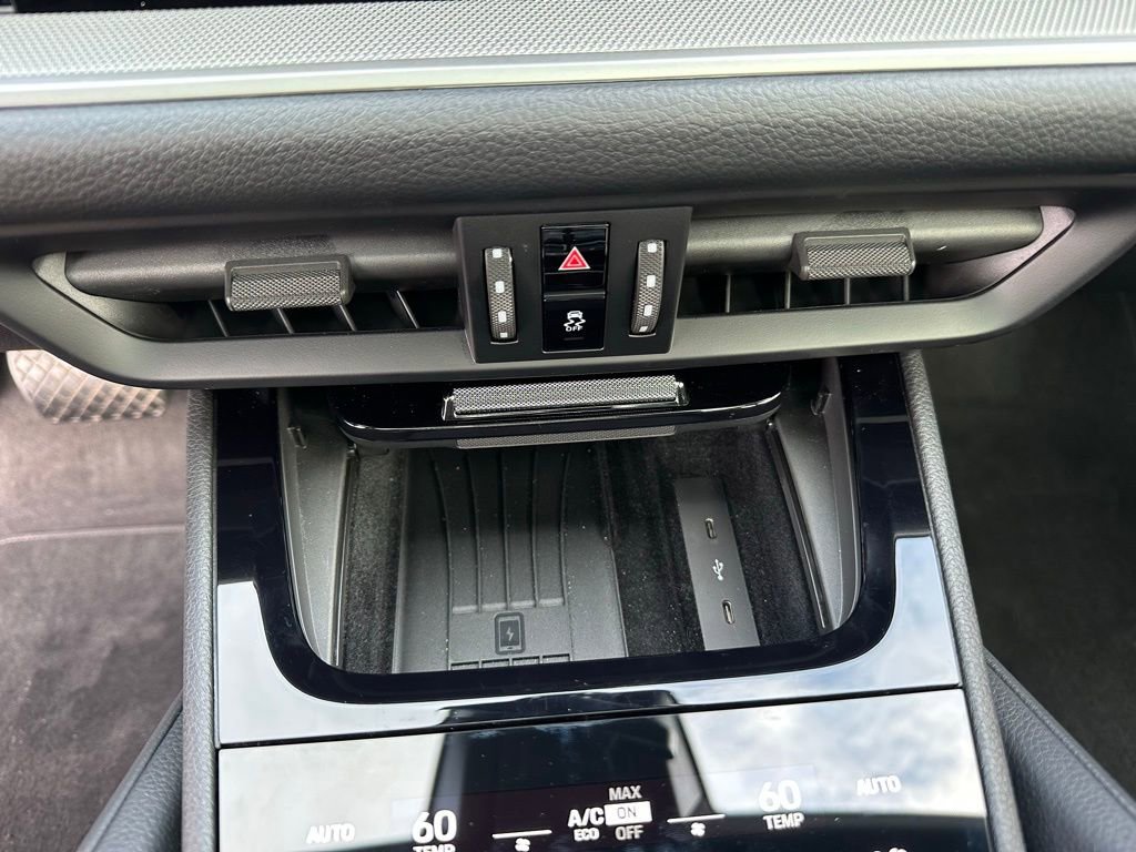 Used 2024 Porsche Cayenne Coupe image 23