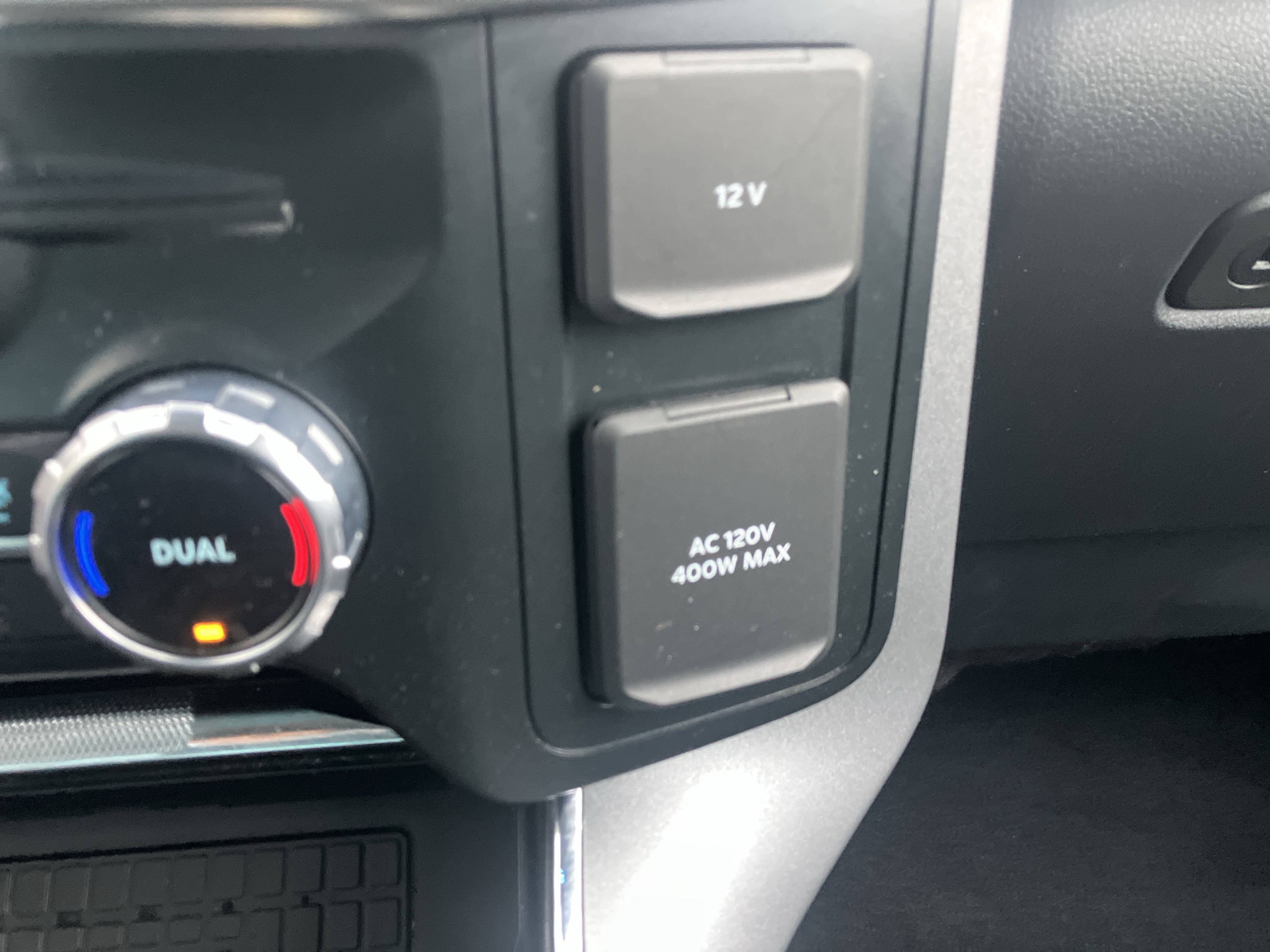 Used 2023 Ford F150 Lariat w/ Equipment Group 502A High AWD/4WD image 31