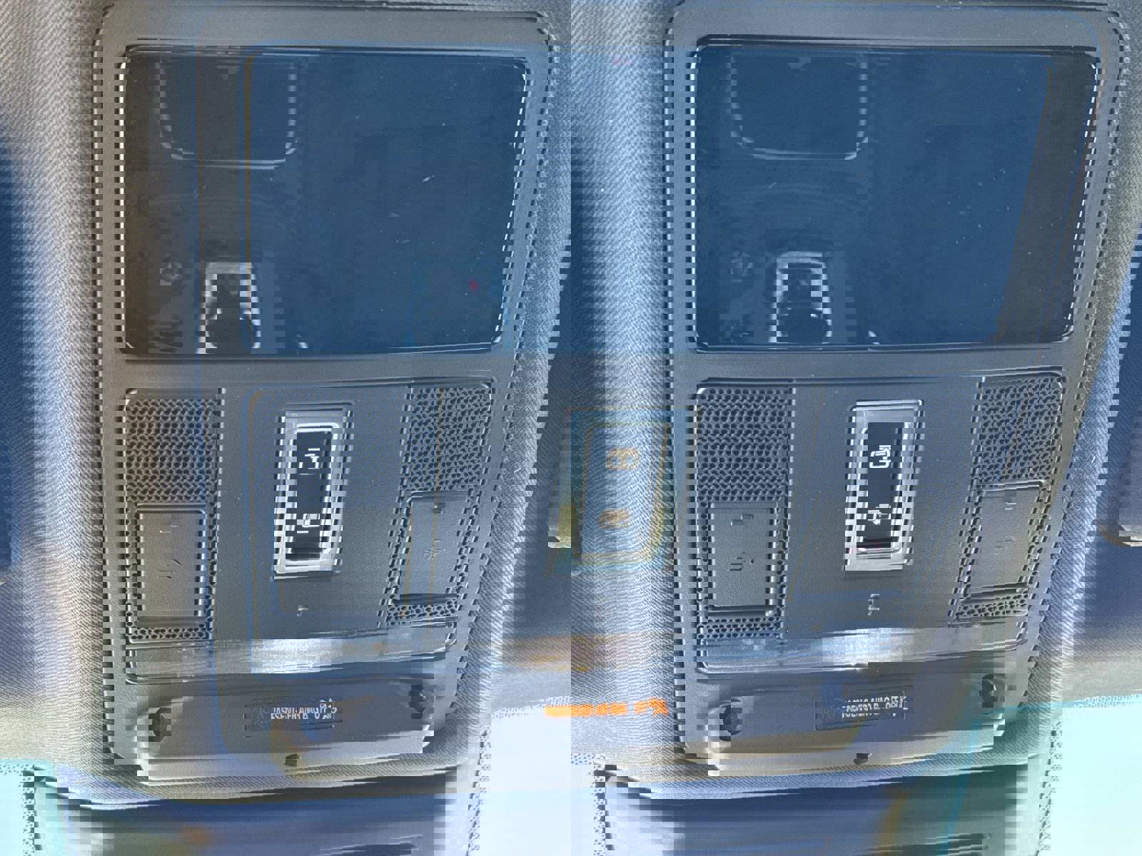 Used 2024 Jaguar E-PACE R-Dynamic SE image 25